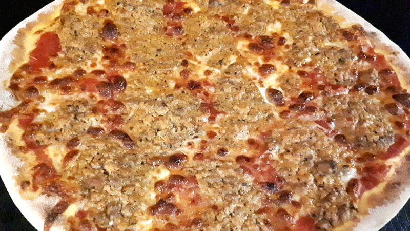 Capri Zugló - Pizza bolognese (45 cm)