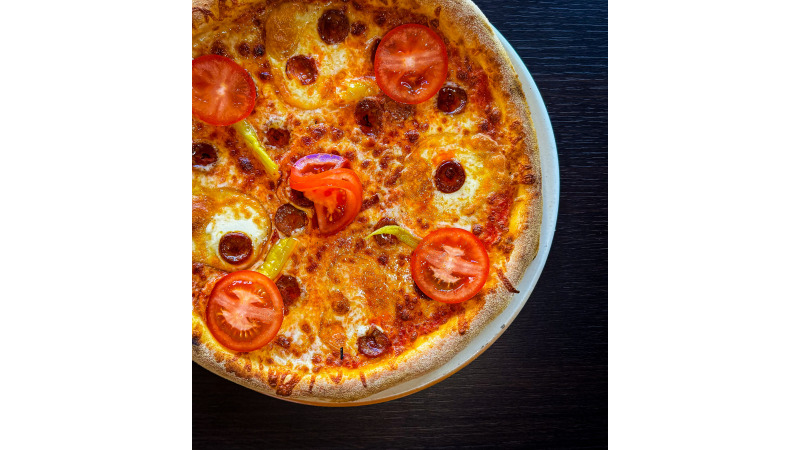 Capri Újpest - Pizza rustica (32 cm)