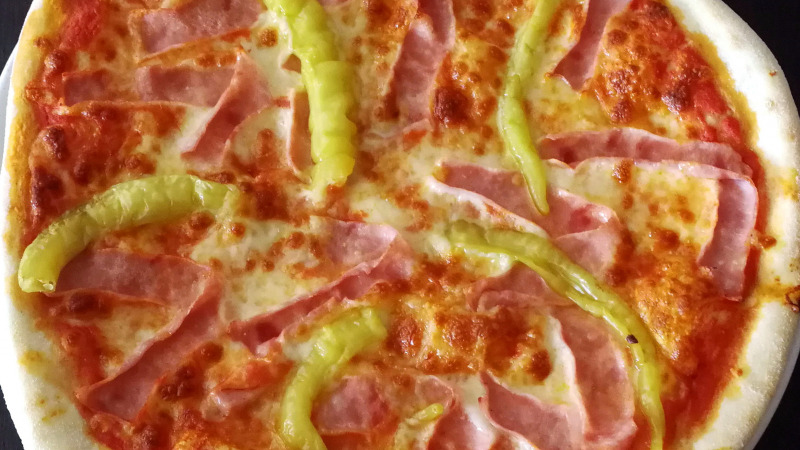 Capri Újpest - Pepperoni pizza (32 cm)