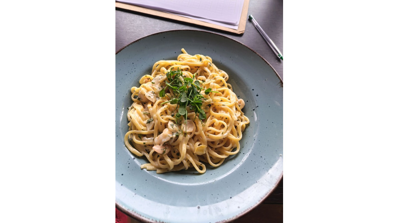 Capri Duna - Linguine gamberetti con limone (Fokhagymás garnéla, citromos-petrezselymes mártással)